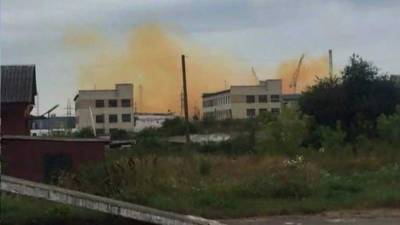 Видео с места пожара после взрыва на украинском «Ривнеазоте»