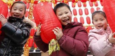 Китай отменил штраф за рождение трех детей