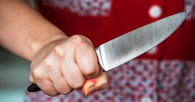 Сотрудник московского ресторана ударил ножом коллегу прямо на работе