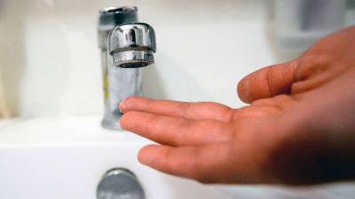 СКК предупреждает об отключении горячей воды и отчитывается о вакцинации