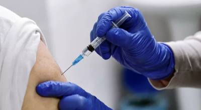 Украина открывает вакцинацию против COVID-19 для всех желающих