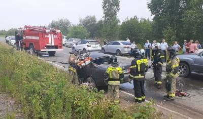 Четыре человека погибли при аварии с грузовым фургоном в Хабаровском крае