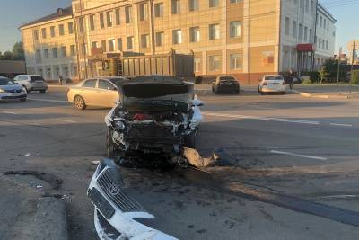 В Кургане четыре человека пострадали в ДТП на ул. Б.-Петрова
