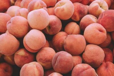 В Брянскую область запретили ввоз 10 тонн персиков из Турции
