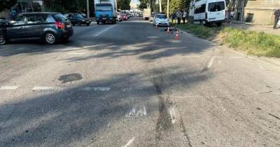Столкновение маршрутки и легковушки в Запорожье: 13 травмированных, полиция завела дело (ФОТО)