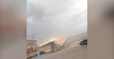 В Башкирии ураган обрушил крышу на девочку-подростка