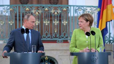 Германия будет требовать от России продлить транзит газа через Украину на 10 лет – Bloomberg
