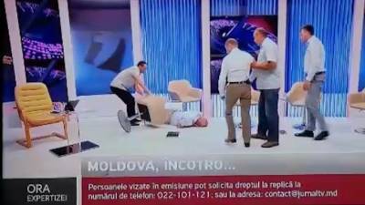 Экс-замглавы МВД Молдавии подрался в эфире с экс-советником президента