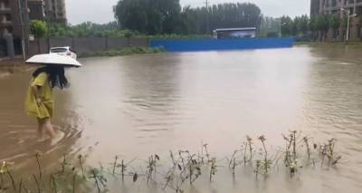 Мощное наводнение в Китае: 12 человек погибли, идет эвакуация населения. Видео
