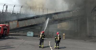 В Донецкой области произошел пожар на коксохимическом заводе: все подробности и фото