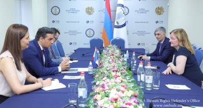 Омбудсмен представил депутату Европарламента факты военных преступлений Азербайджана