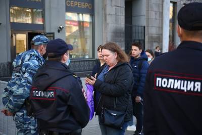 Экс-сотрудников воронежского штаба Навального задержали в Москве