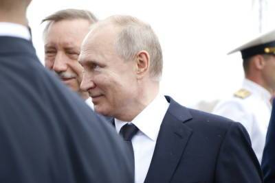 Путин примет участие в параде ко Дню ВМФ в Петербурге