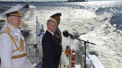 В Кремле подтвердили визит Путина на парад в Петербурге ко Дню ВМФ