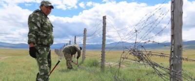 Колючую проволоку на границе с Монголией в Республике Алтай ликвидируют