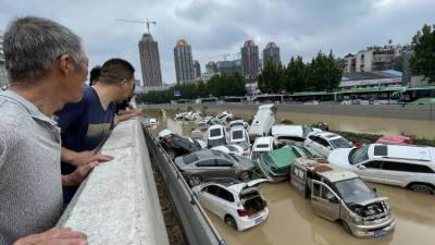 Разрушительное наводнение в Китае: власти сообщают о 25 погибших