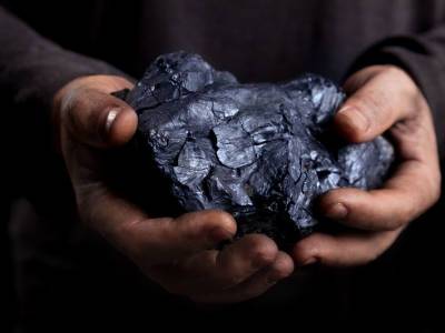 В Украине обязали госшахты погасить долги по зарплатам за счет дохода от продажи угля