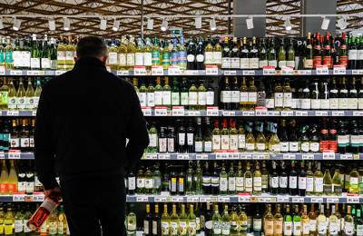 Сигареты и алкогольные напитки могут исчезнуть из украинских супермаркетов