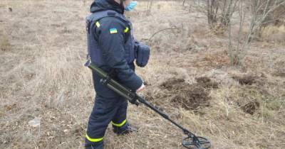 На Луганщине нашли тайник со взрывчаткой (ФОТО)