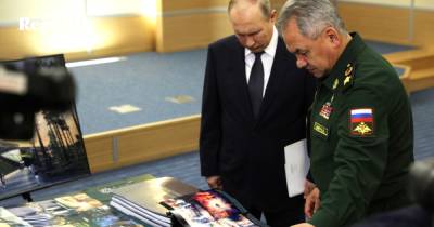 В чем смысл законопроекта Путина о продлении службы пожилых генералов и маршалов