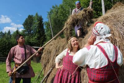 Финно‑угорский этнопарк приглашает на "День отдыха!"