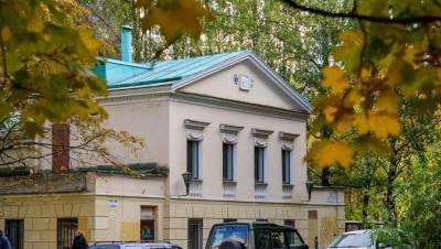 На реконструкцию кинотеатра "Уран" в Петербурге добавят 33 млн