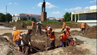 Как благоустраивают главную площадь крымской столицы
