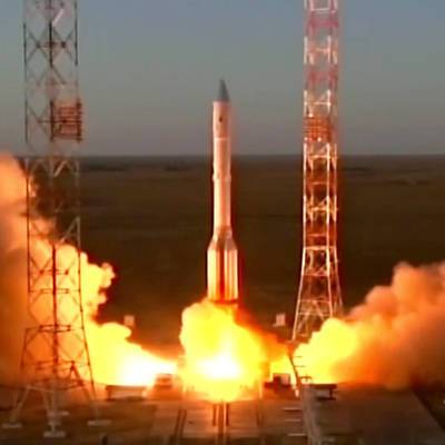 С Байконура запустили ракету-носитель "Протон-М" с модулем "Наука"