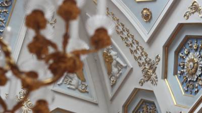 Дизайнер оценила золотые унитазы в доме главы ГИБДД Ставрополья