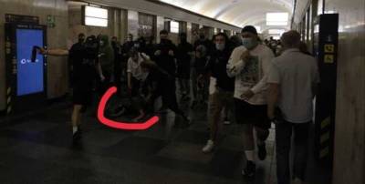 В киевском метро праворадикалы напали на сторонников анархиста Боленкова