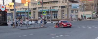 В Новосибирске на пешеходном переходе сбили 30-летнюю женщину