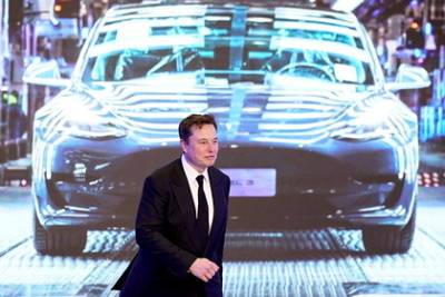 Илон Маск допустил продажу электрокаров Tesla за биткоины