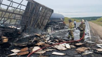 Водитель заживо сгорел после ДТП с тремя фурами под Нижним Новгородом