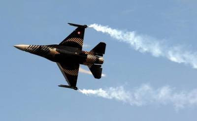 Avia.pro: вооруженный ракетами турецкий F-16 перехватил российский военный самолет возле границы Польши