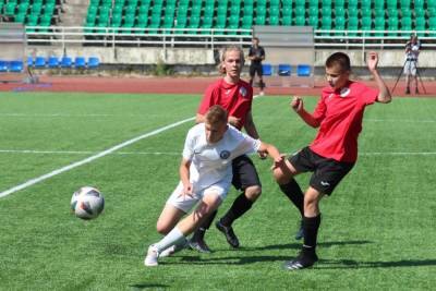 Петрозаводские футболисты держатся на втором месте в юношеской лиге Северо-запада