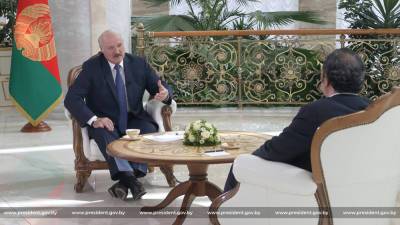 Лукашенко: ОАЭ могли бы стать посредником в переговорах с Западом