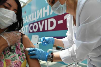 Ревакцинация стартовала во всех московских прививочных пунктах