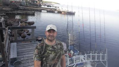Загадочно пропавшего на рыбалке в Карелии мужчину до сих пор не нашли