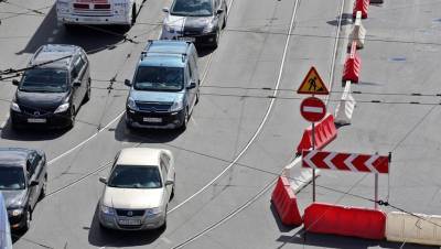 На КАД возле развязки с Московским шоссе до конца августа перекроют две полосы