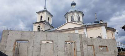 У старейшего храма Петрозаводска началось строительство приходского дома