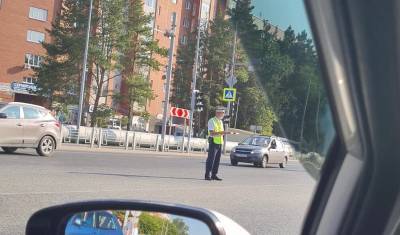 Один сломавшийся светофор собрал крупную пробку на Московском тракте в Тюмени