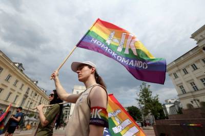 Венгры раскалывают Евросоюз нетолерантностью к геям