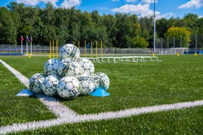 Семь современных футбольных площадок доступны для москвичей