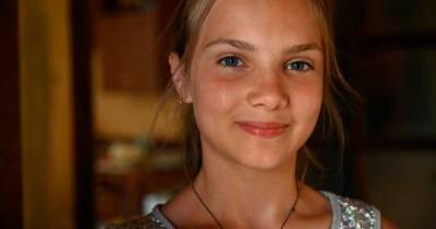 Зеленский наградил семиклассницу, которая спасла детей от наводнения на Закарпатье