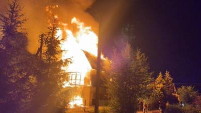 Пожар на даче под Волгоградом унес жизни двух человек