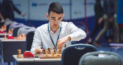 Айк начинает и выигрывает: армянский шахматист победил в первой партии 1/16 Кубка мира