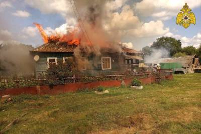 В Карачевском районе сгорел жилой дом