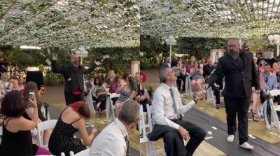 Молодожены заменили одну традицию на свадьбе и прославились в сети (Видео)