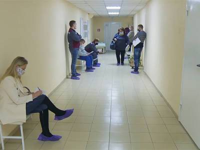 Депздрав проверит историю с нижневартовскими медиками, оставившими covid-больного умирать на больничном полу - nakanune.ru - Нижневартовск