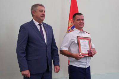 Правительство Брянской области поблагодарило 19 следователей за хорошую работу